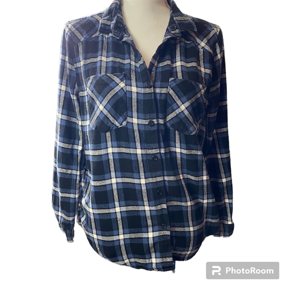 Seven Sisters blue plaid button up flannel shirt